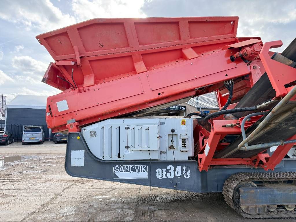 Sankvik QE340 - Caterpillar Engine / 2 Side Convey