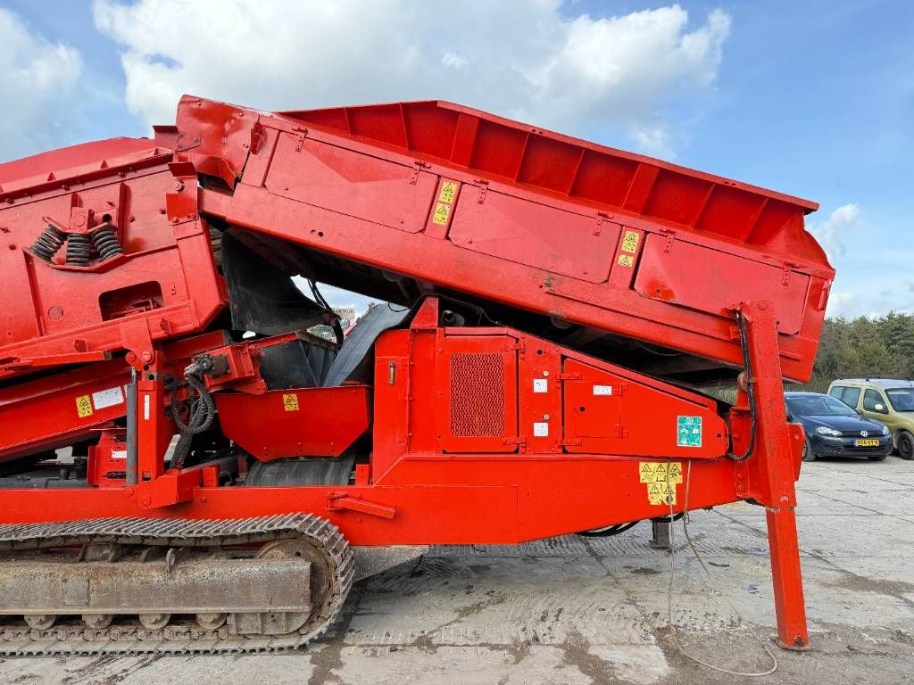Terex Finlay 883T - 2 Side Conveyor / Auto Greasing