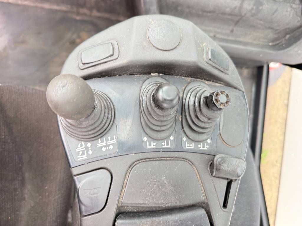 Linde H70D - Side Shift / Fork Positioners / Duplex