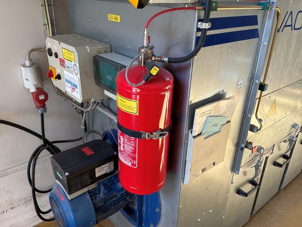 2006 Höcker Polytechnik Vacumobil filter extraction unit
