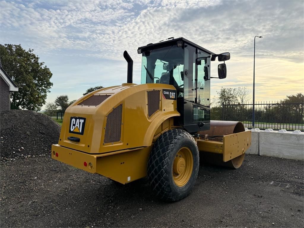 CAT CS44B