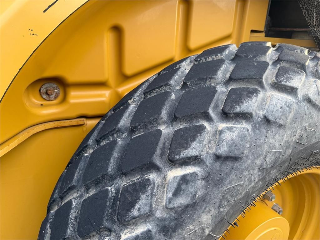CAT CS44B