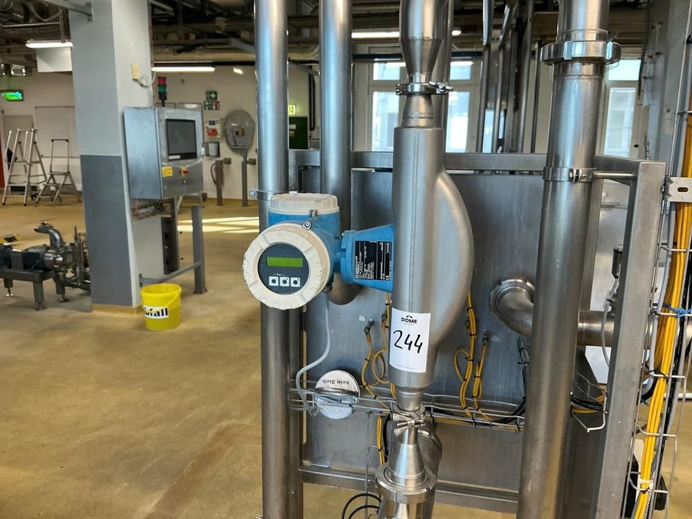2005 Endress+Hauser Promass F flow meter