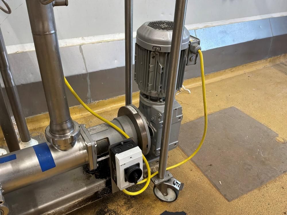 Pump station