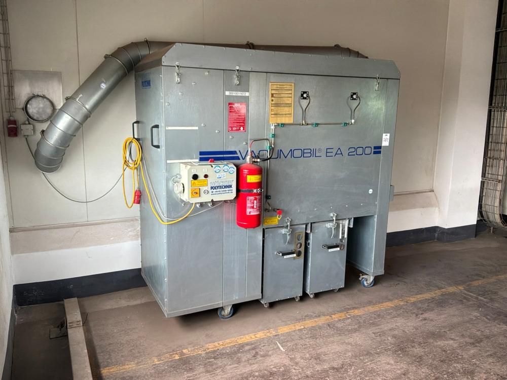 2008 Höcker Polytechnik Vacumobil filter extraction unit