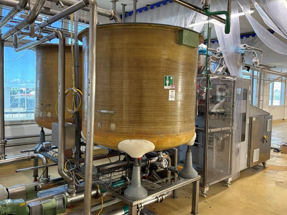 Storage tank