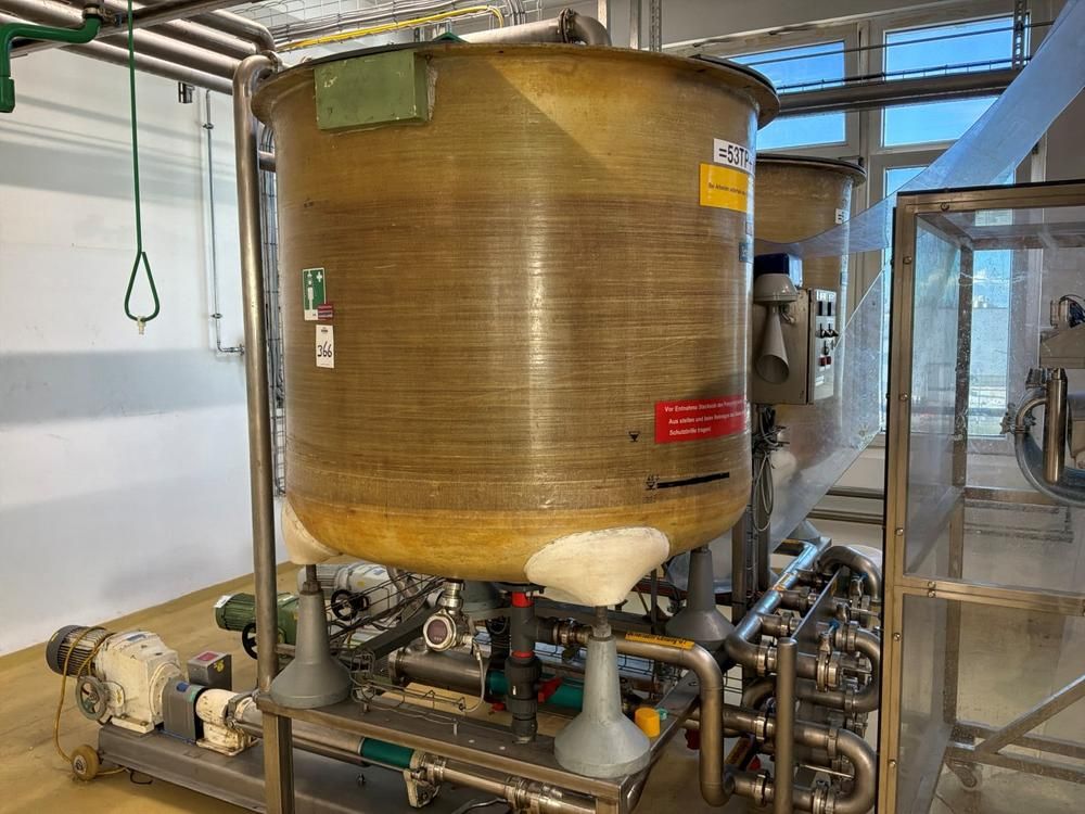 Storage tank