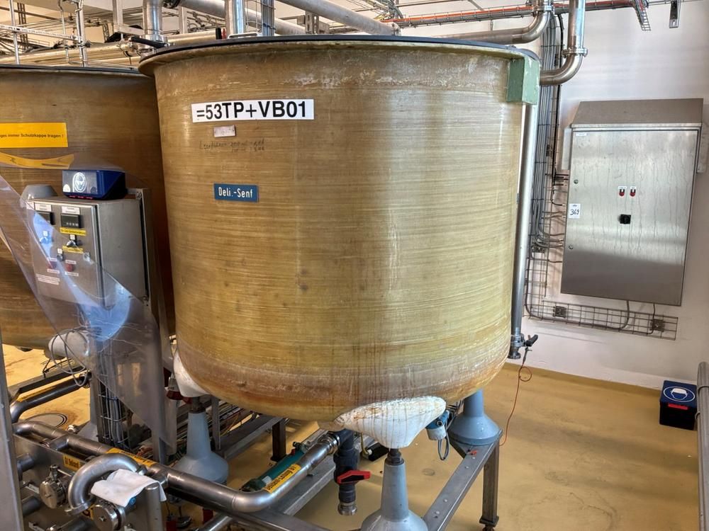 Storage tank