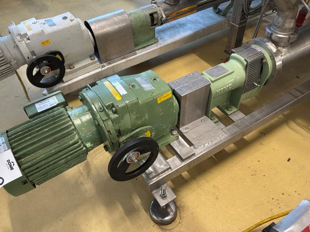Progressive cavity pump (3x)