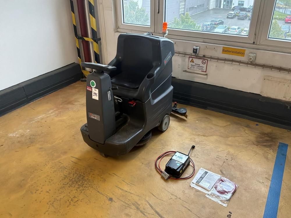 Comet CRS 66 floor cleaner