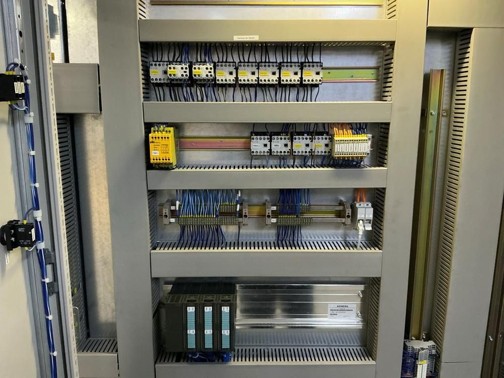 Electrical control cabinet