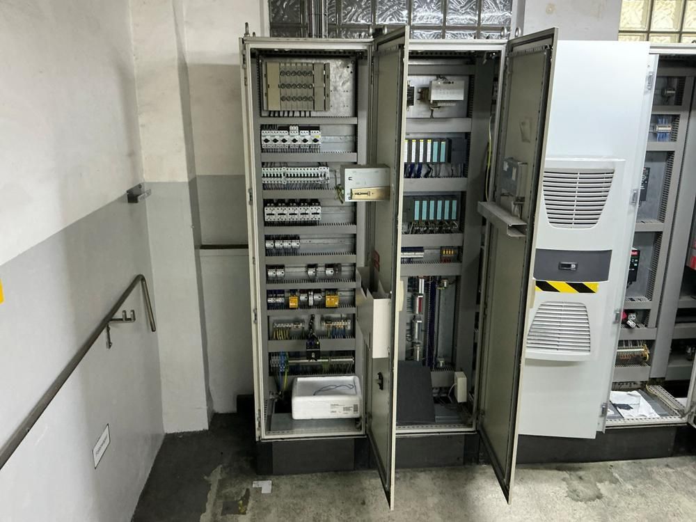 Electrical control cabinet