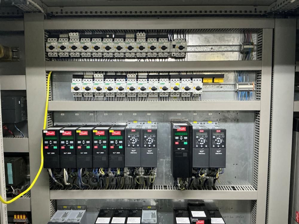Electrical control cabinet
