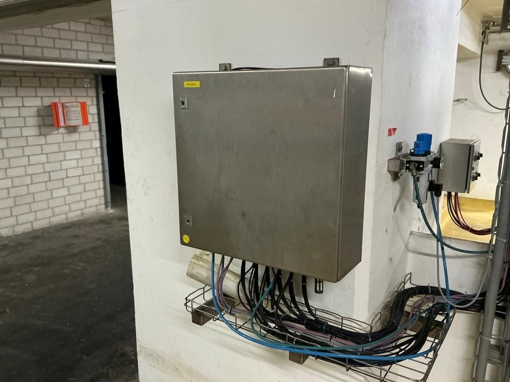 S/S Electrical control cabinet (2x)