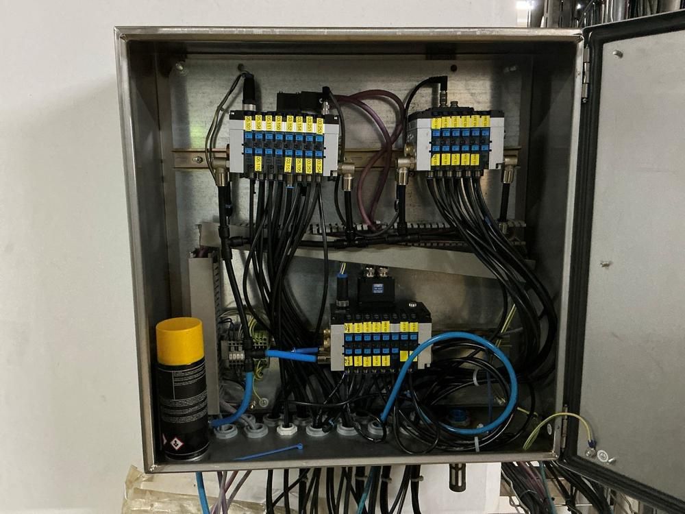S/S Electrical control cabinet (2x)