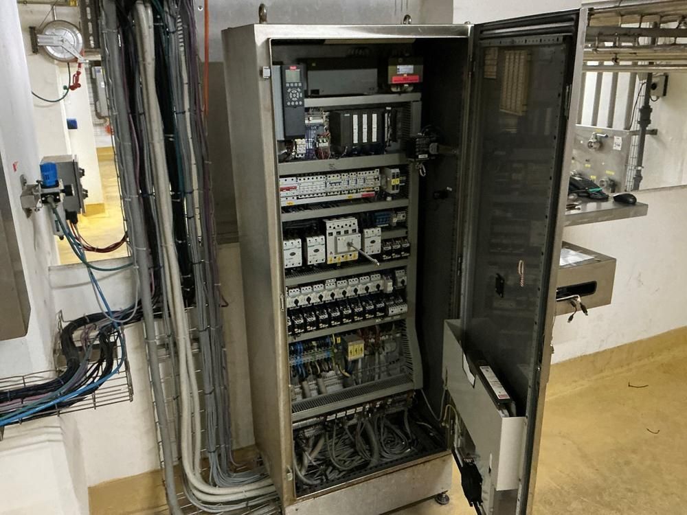 S/S Electrical control cabinet (2x)