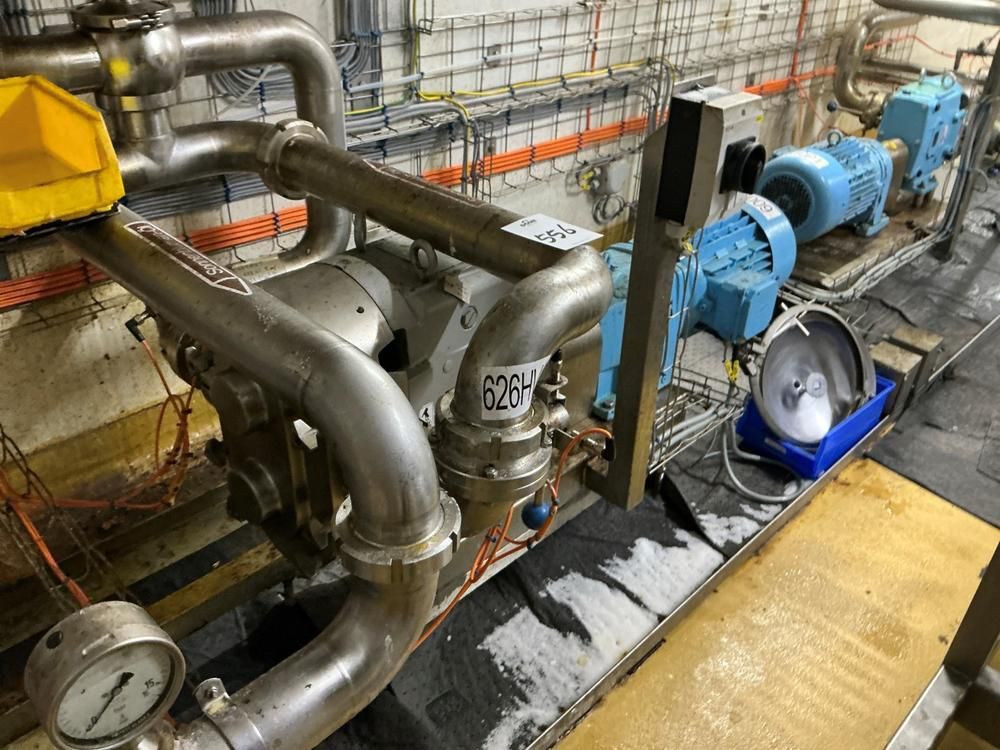 Waukesha 220 Pump station