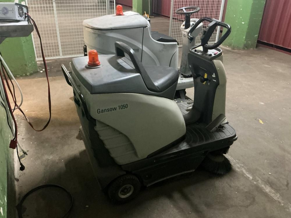 IPC Gansow 1050 floor cleaner