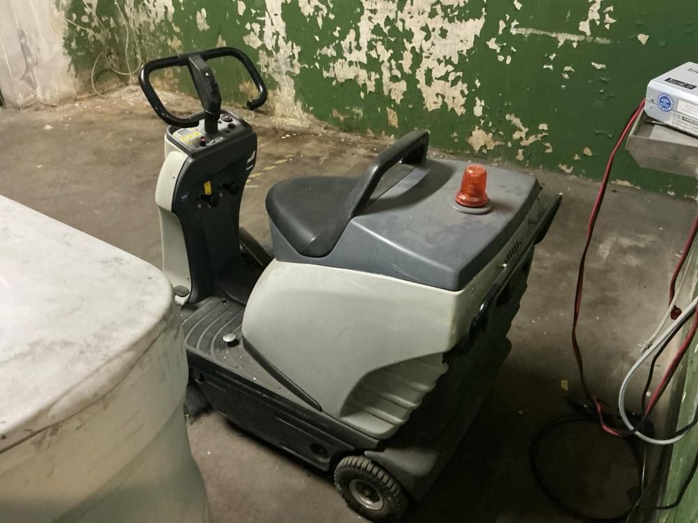 IPC Gansow 1050 floor cleaner