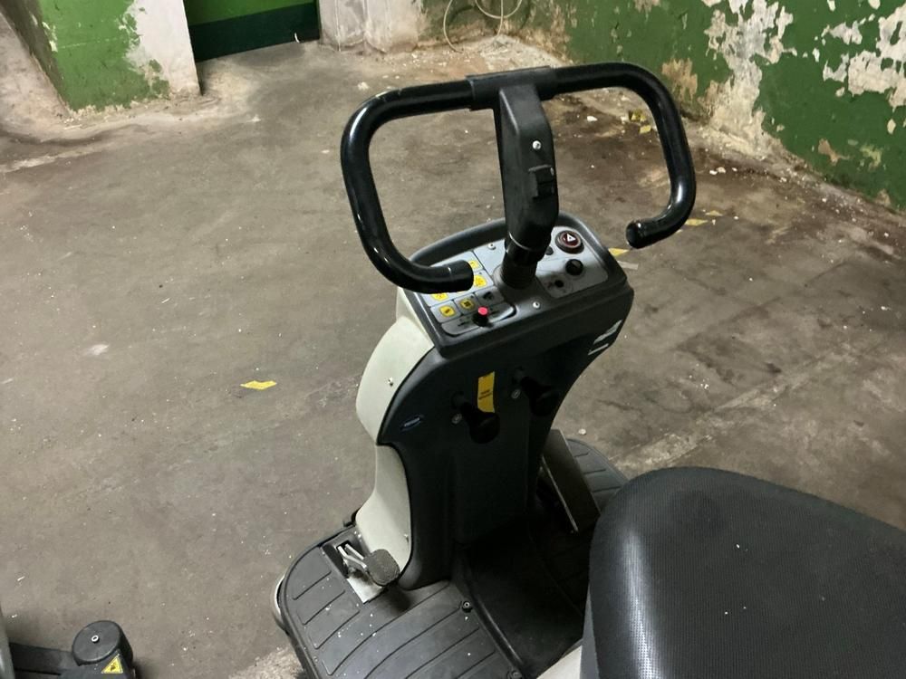 IPC Gansow 1050 floor cleaner