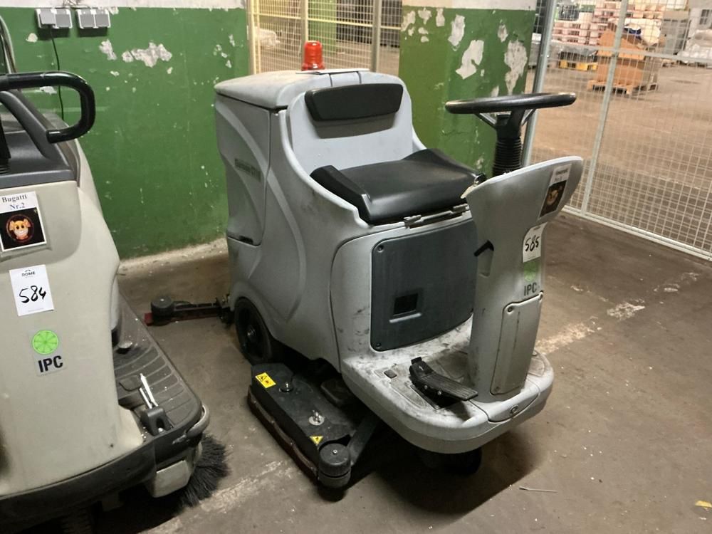IPC Gansow CT110 floor cleaner