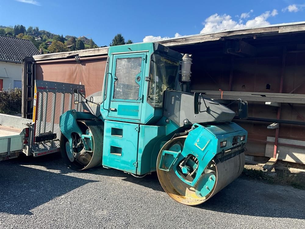 2002 Bomag BW 174 AD tandem roller