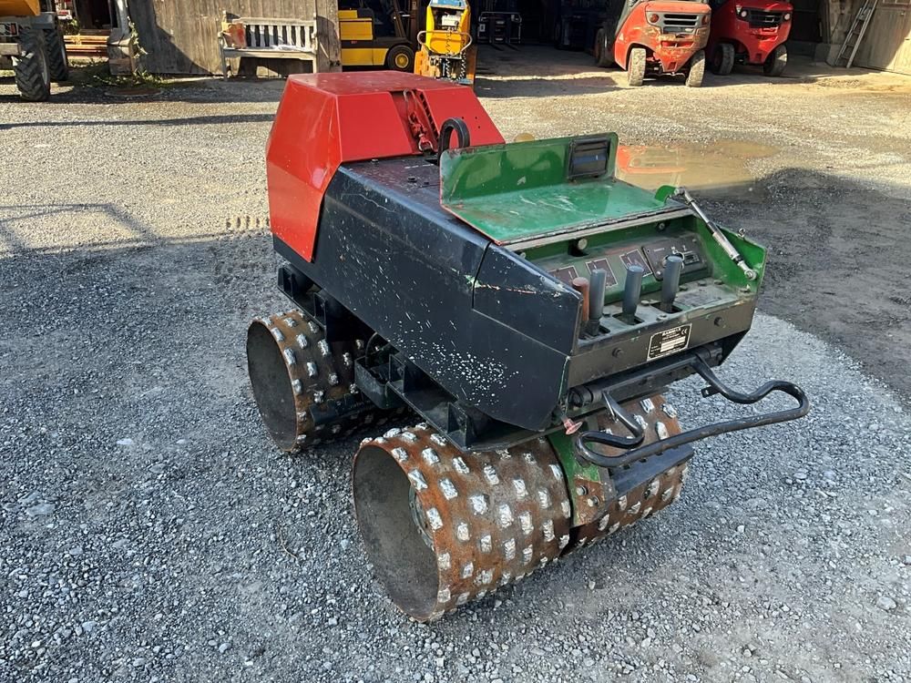 2006 RAMMAX RW 1504 HF trench roller