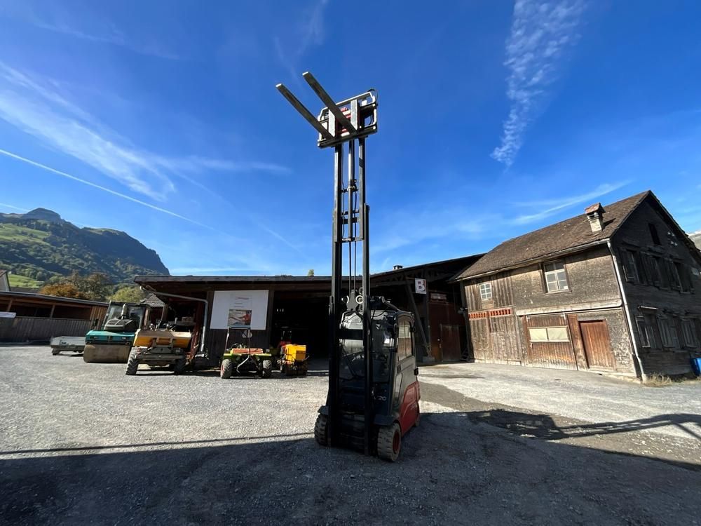 2013 Linde E20PL-01 electric forklift