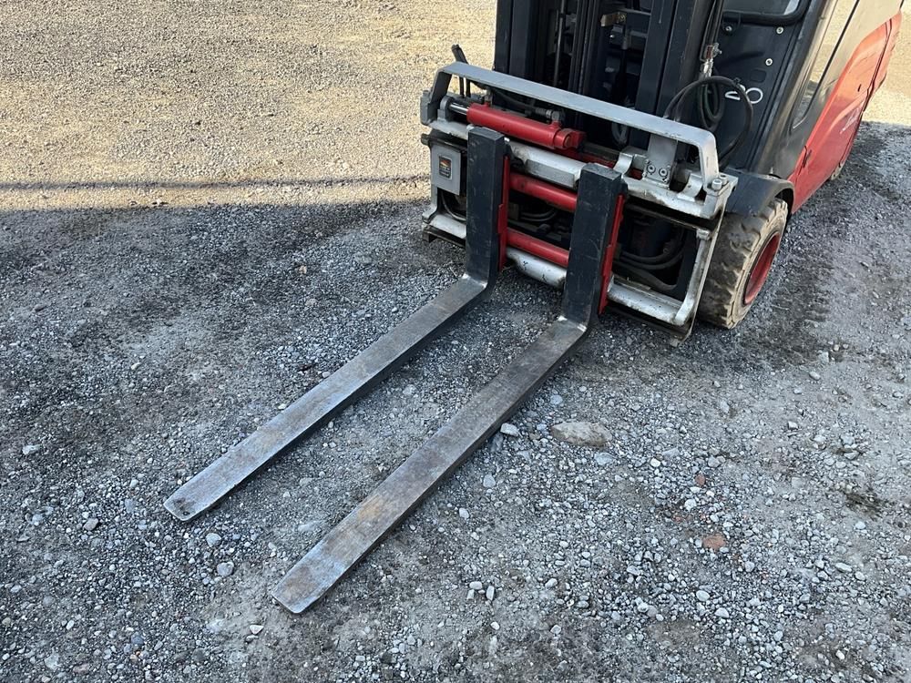 2013 Linde E20PL-01 electric forklift