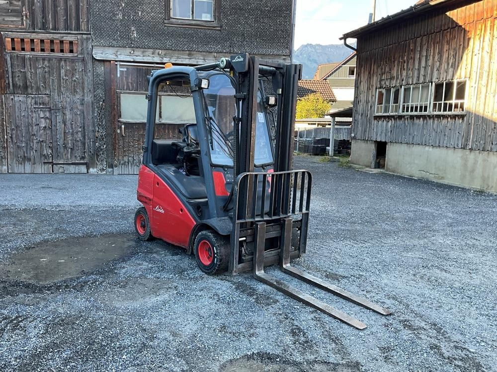 2012 Linde H18D-01 forklift truck