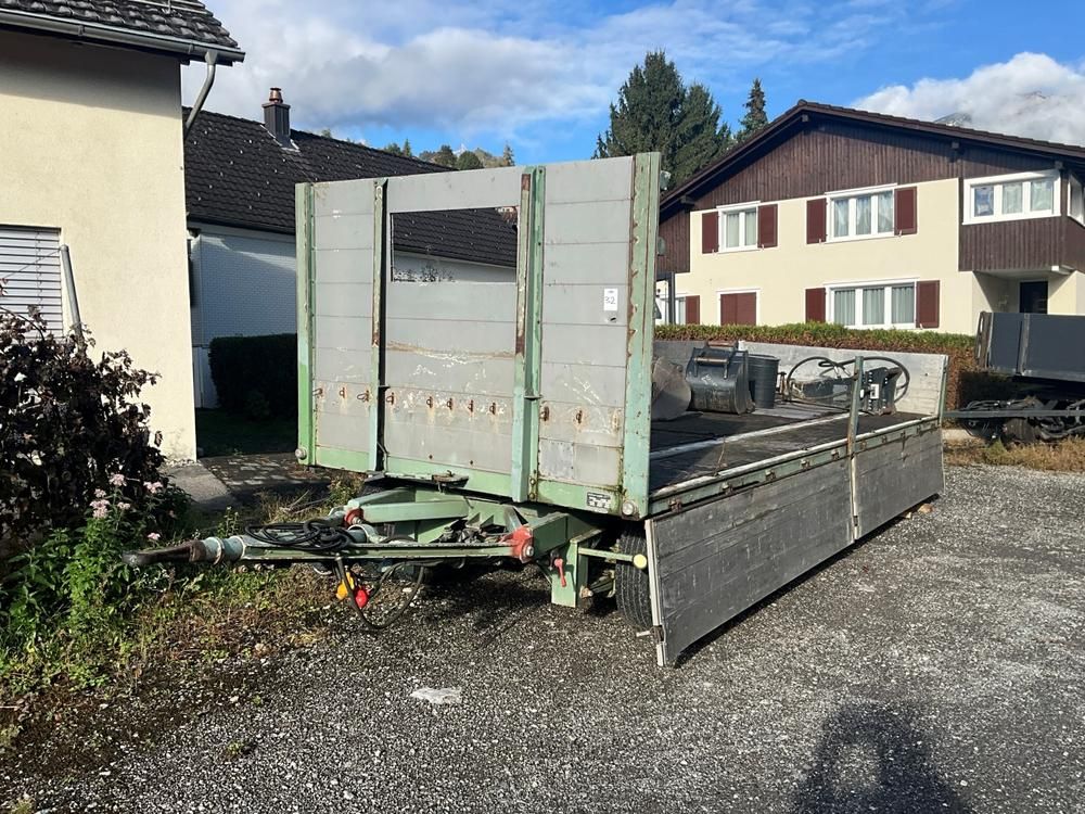 Meusburger MPJ 220 flatbed trailer