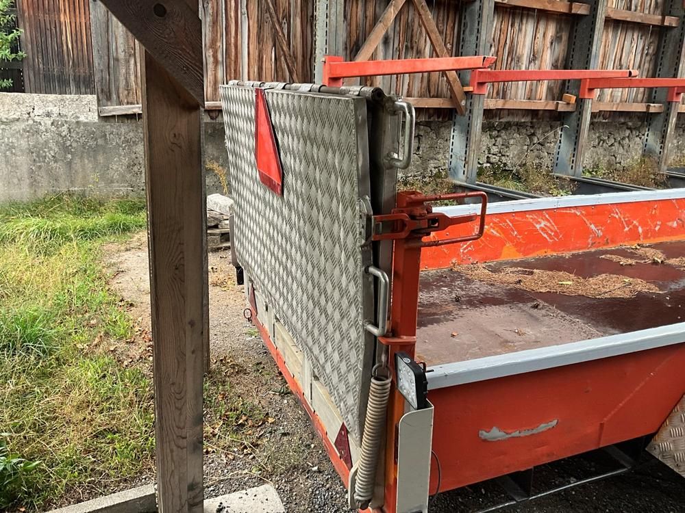 Flatbed ramp trailer