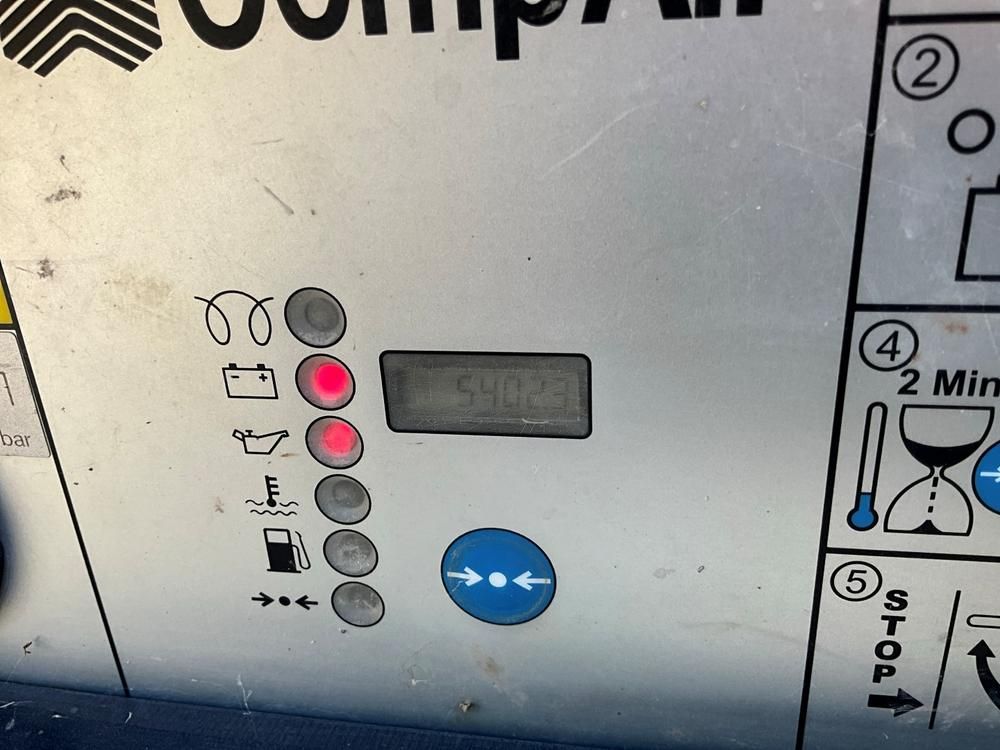2015 CompAir DLT0704 air compressor