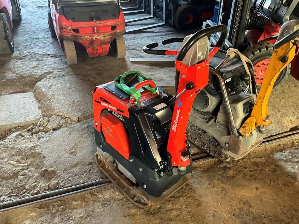 2022 Mikasa MVH-308DSZ Plate compactor