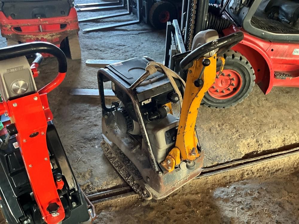 2018 Mikasa MVH-406DSE-PAS Plate compactor