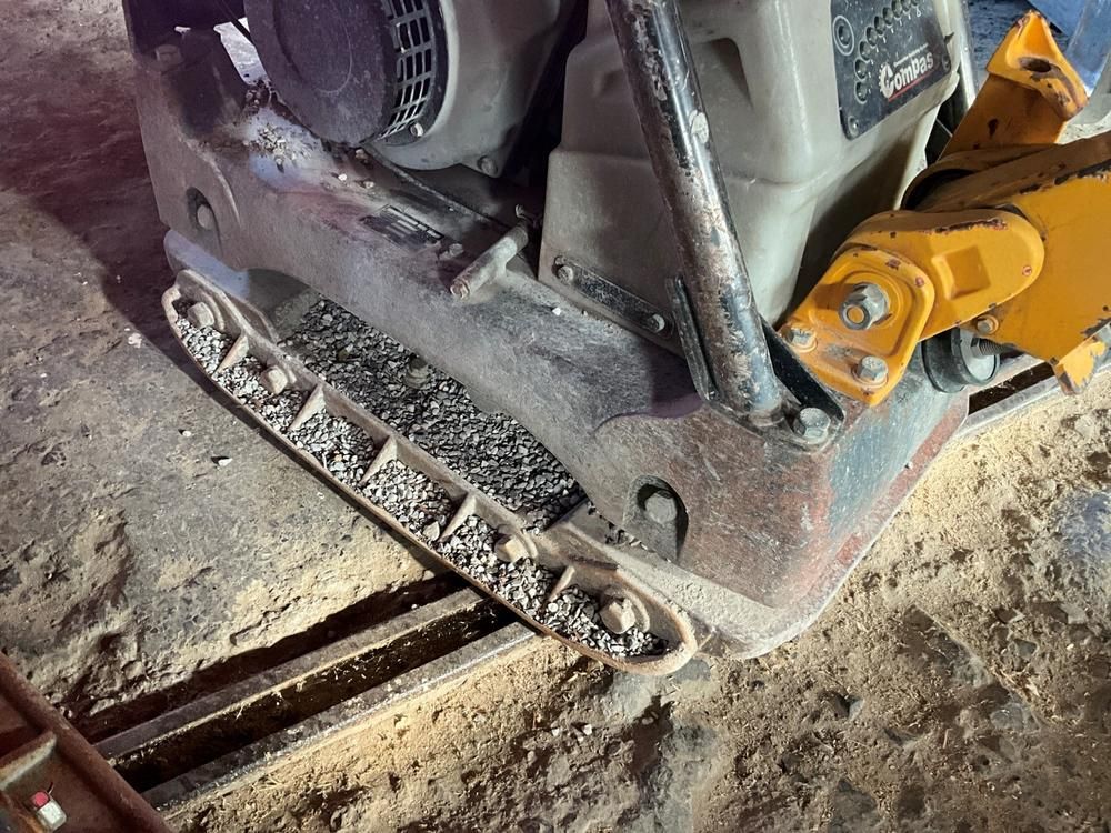 2018 Mikasa MVH-406DSE-PAS Plate compactor