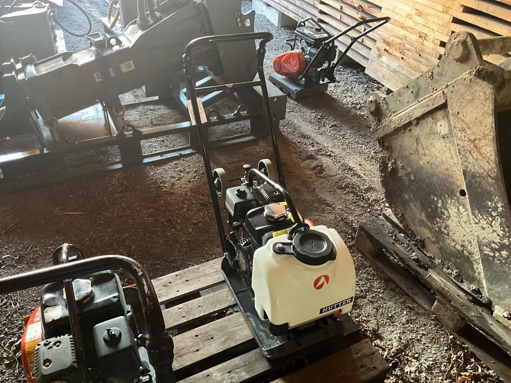 2022 Mikasa MVC-F60H VAS Plate compactor