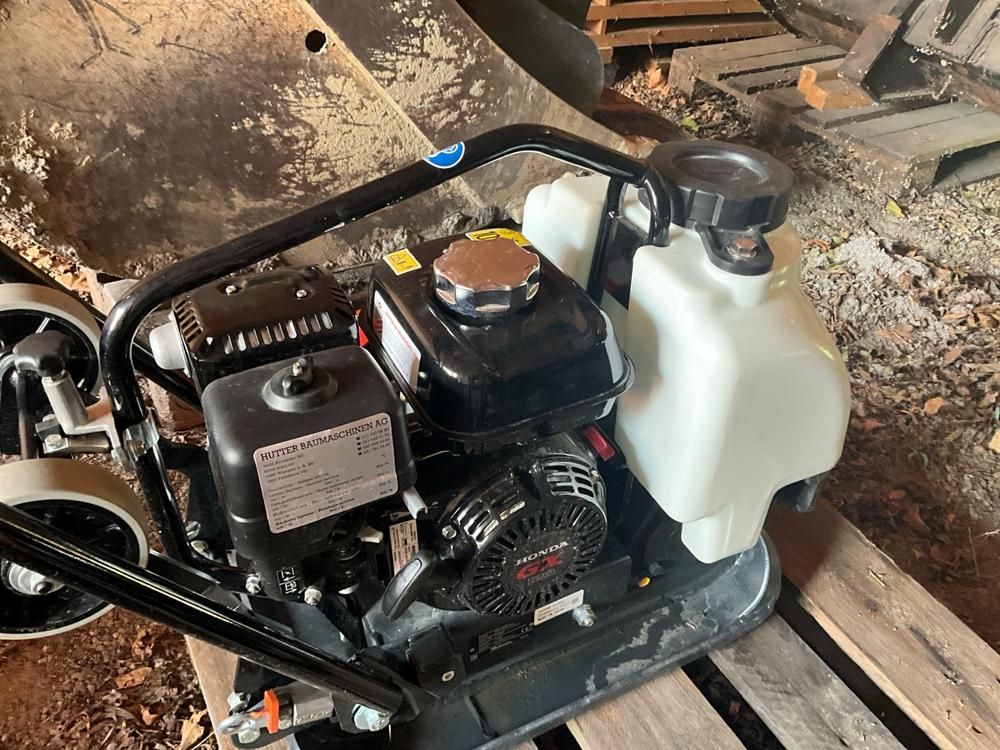 2022 Mikasa MVC-F60H VAS Plate compactor