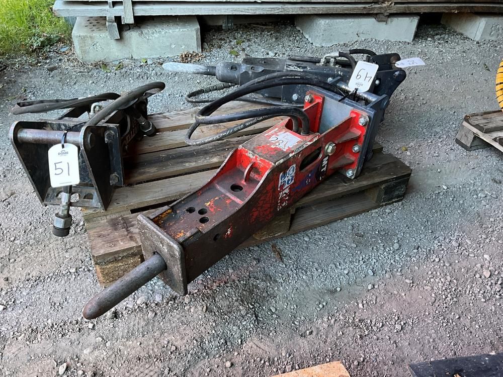 Hydraulic breaker
