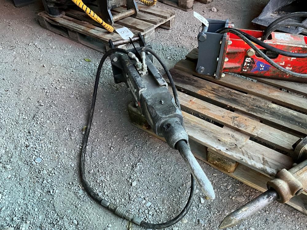 2023 Hutter H100 hydraulic breaker