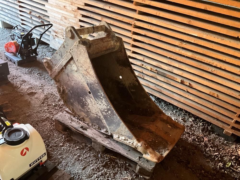 600 mm digging bucket