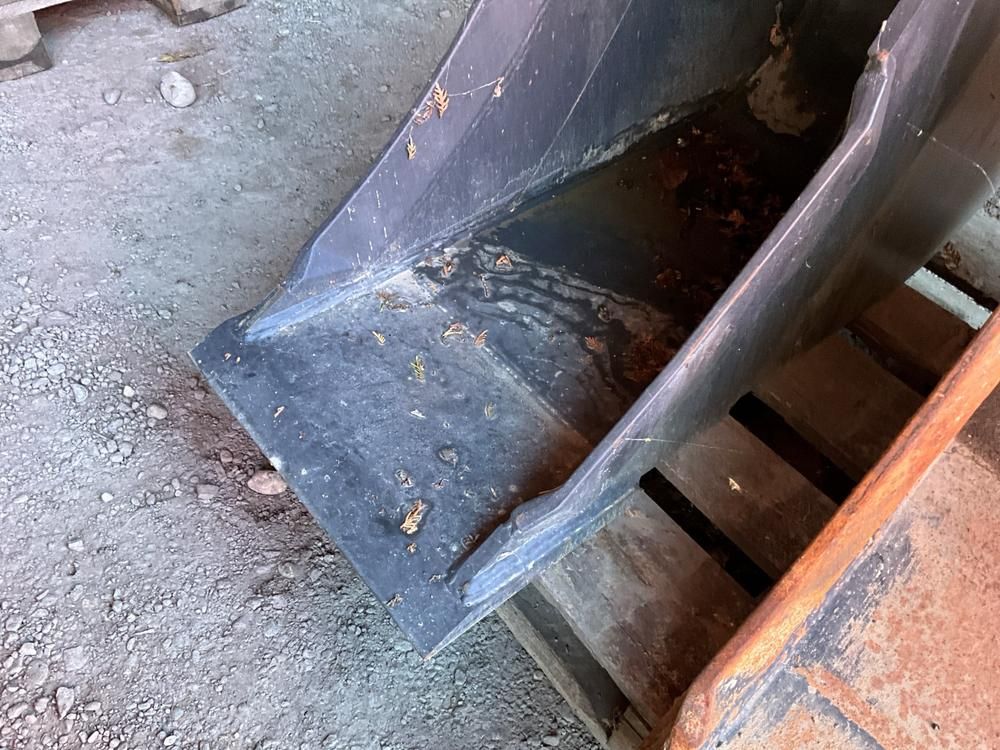 Hutter Baumaschinen AG HUM16 400 mm digging bucket