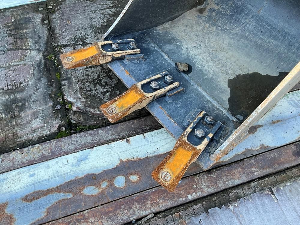 Hutter Baumaschinen AG SH/SM05 400 mm digging bucket