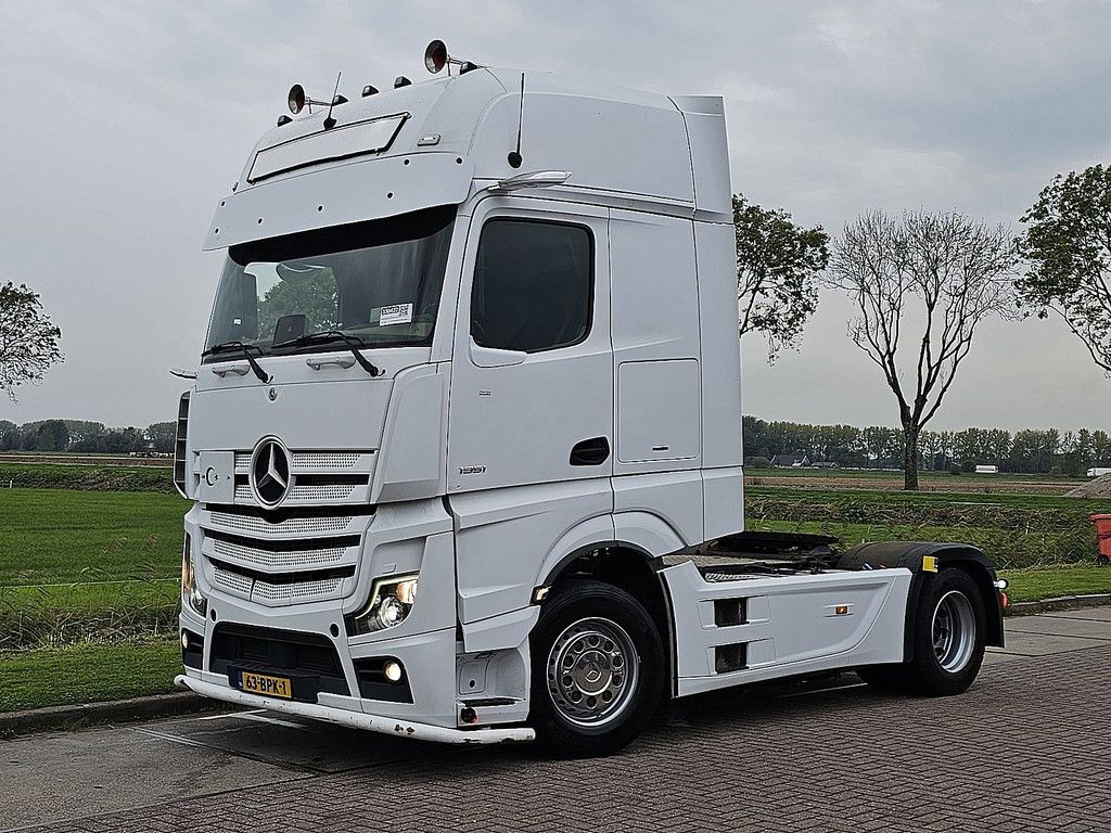 MERCEDES-BENZ ACTROS 1851 LS gigaspace 2x tank