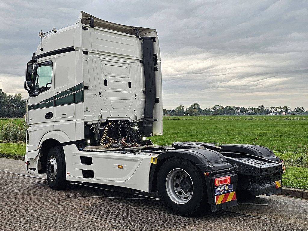 MERCEDES-BENZ ACTROS 1851 LS BIG SPACE,2Xtank,Standklima,oil retarder