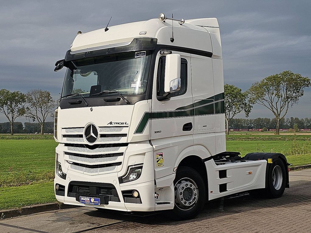 MERCEDES-BENZ ACTROS 1851 LS BIG SPACE,2Xtank,Standklima,oil retarder