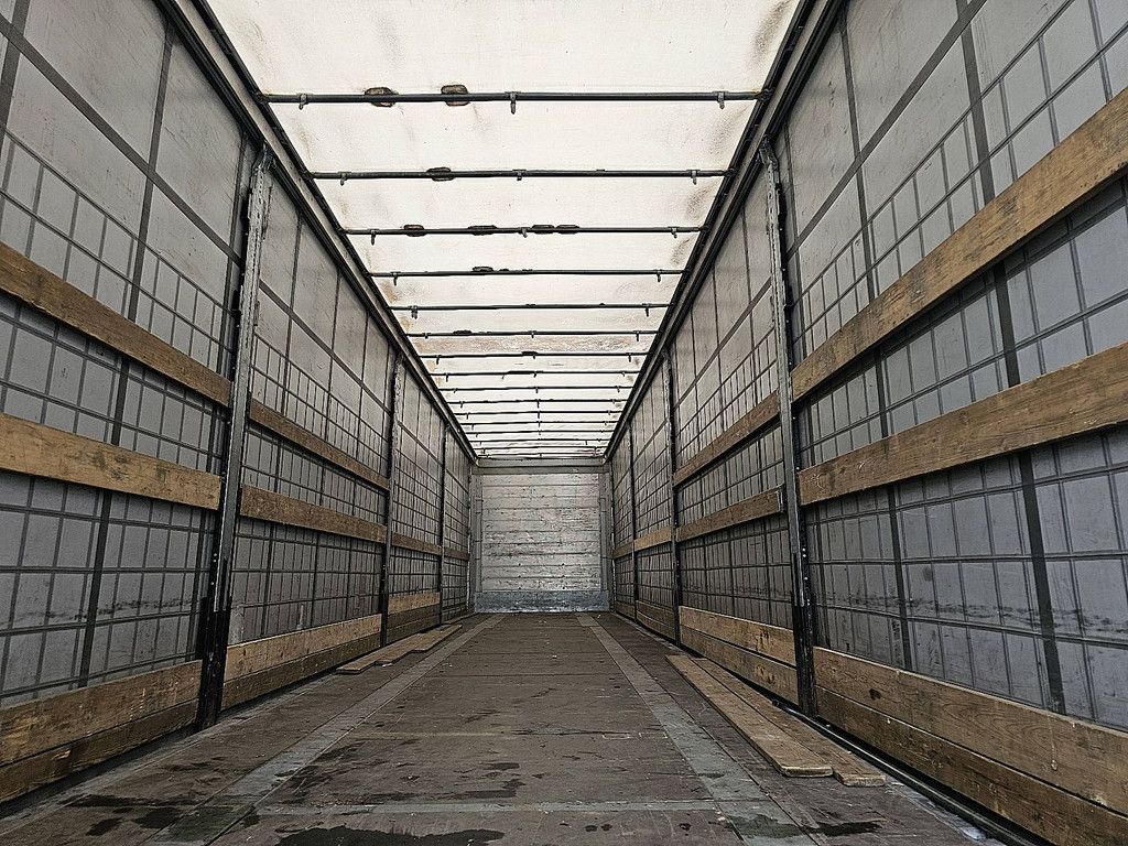 SCHMITZ SCB*S3T MOT 2/27 | 3 AXLES | SLIDING ROOF