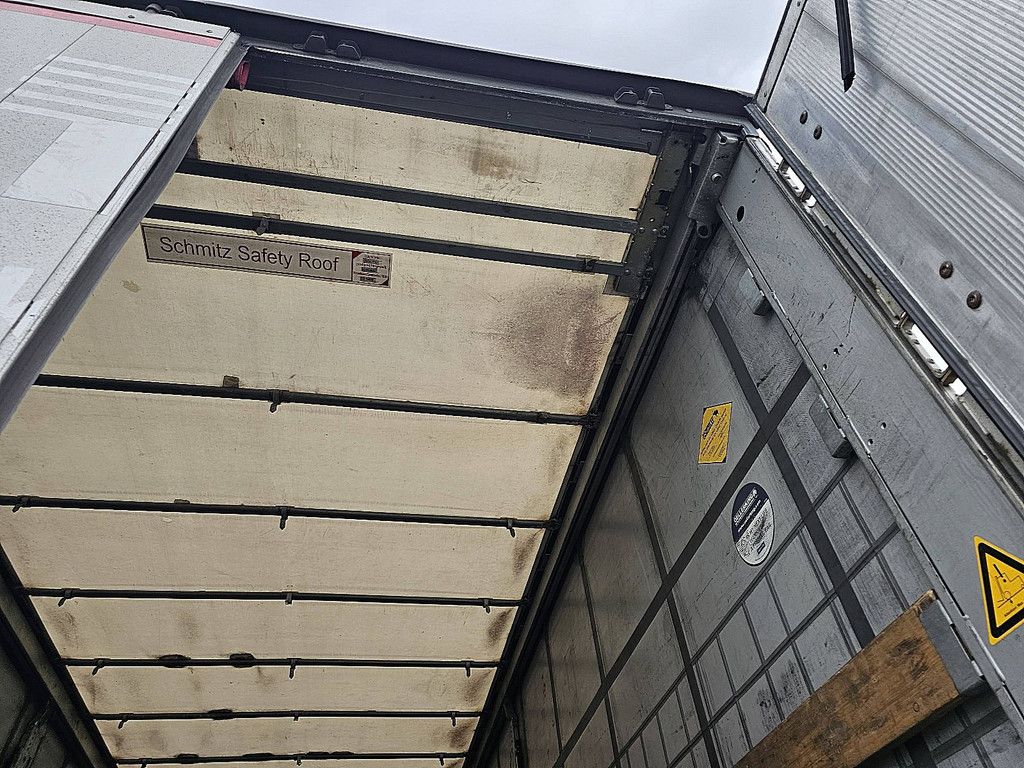 SCHMITZ SCB*S3T MOT 2/27 | 3 AXLES | SLIDING ROOF