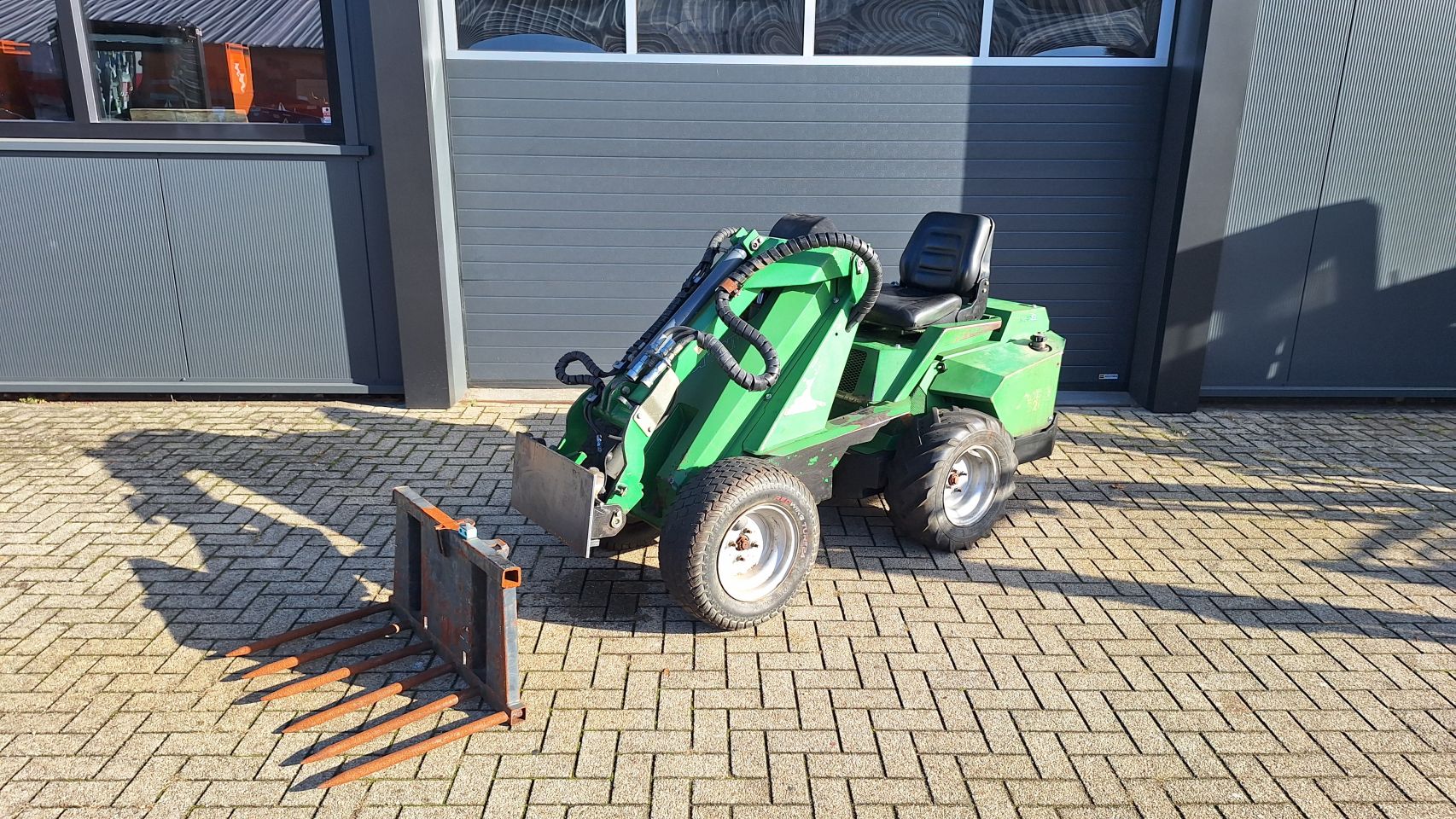 Minishovel Avant 520 telescoop mast
