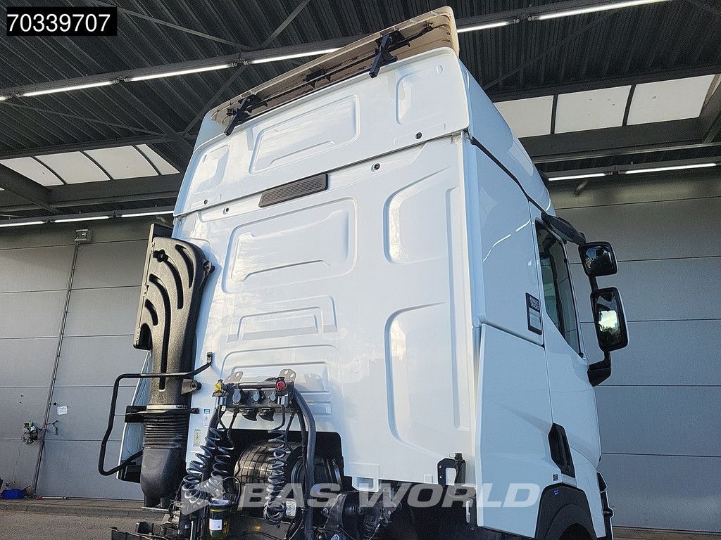 Renault T 520 4X2 Hydraulic ACC
